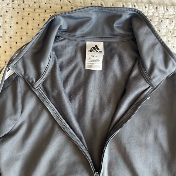 Boys Gray Adidas jacket, size L (14/16) - Picture 3 of 3